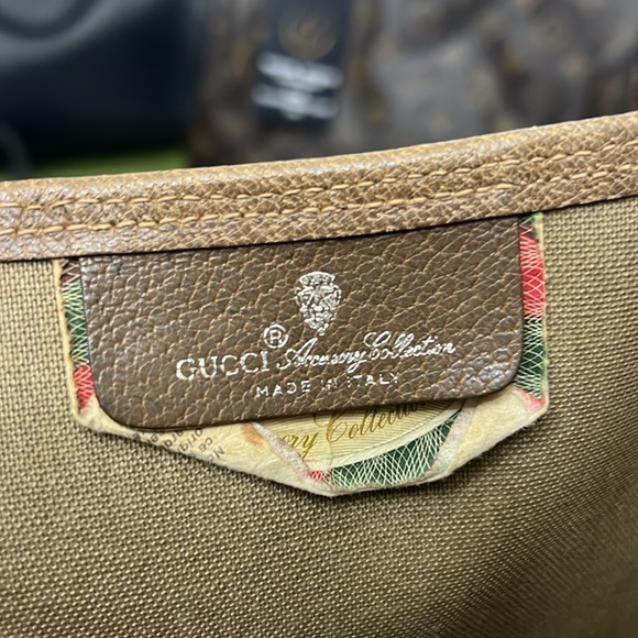 Vintage Gucci | Sherry Web Shoulder Tote - Picture 4 of 9